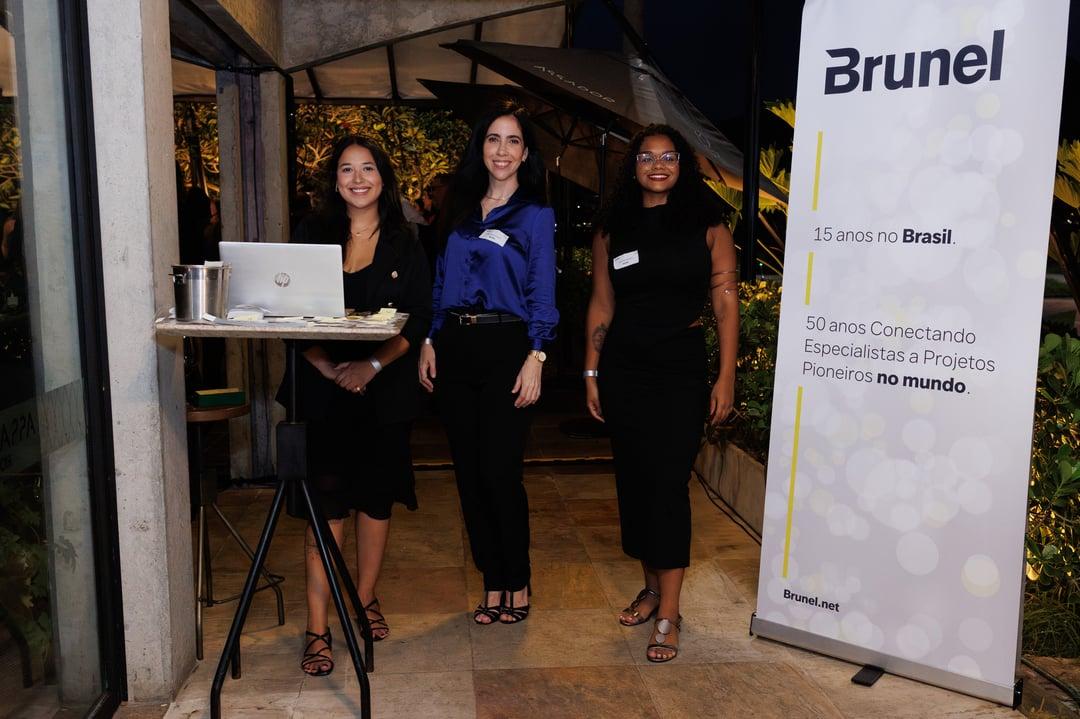 /Brunel Energy team in Brazil Poses for photo at 15-year celebration event